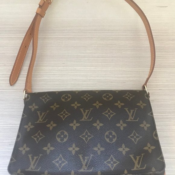 Louis Vuitton Monogram Bag Musette Tango Exceptional Condition - Picture 15 of 16